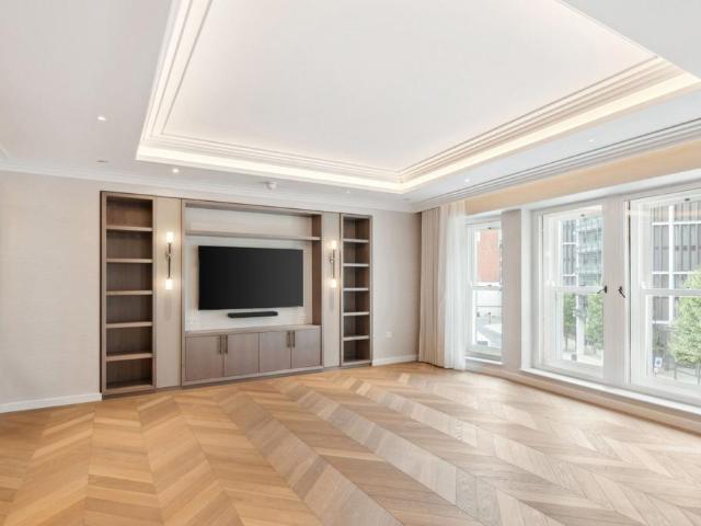 4 bedroom flat to rent