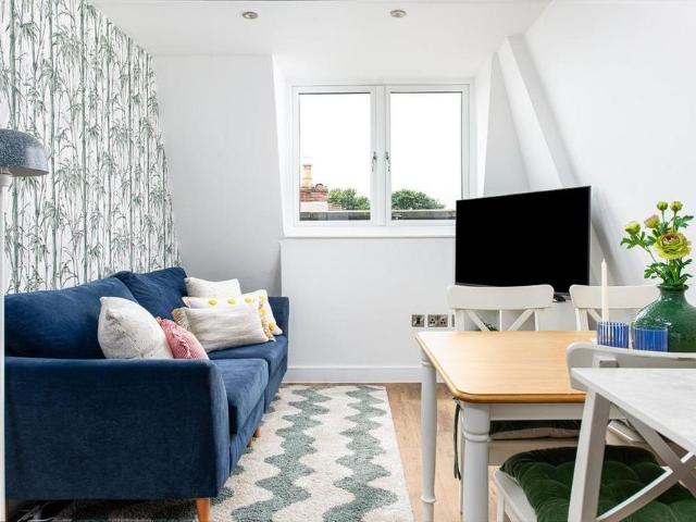 4 bedroom flat to rent