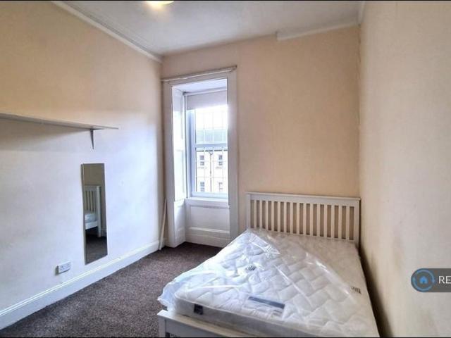 4 bedroom flat to rent