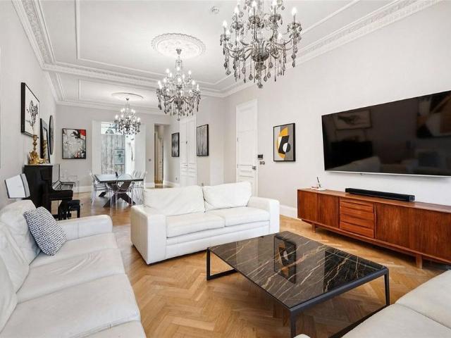 4 bedroom flat to rent