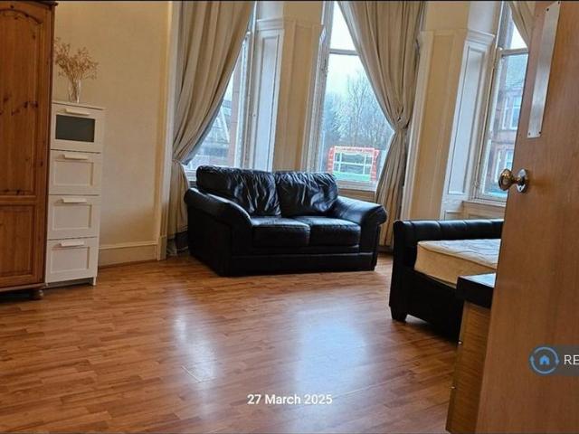 4 bedroom flat to rent