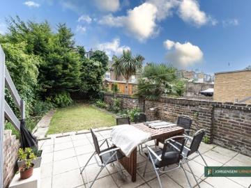 4 bedroom flat to rent