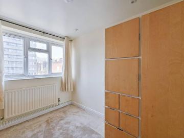 4 bedroom flat to rent