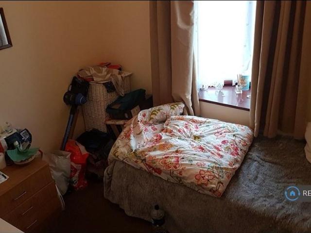4 bedroom flat to rent