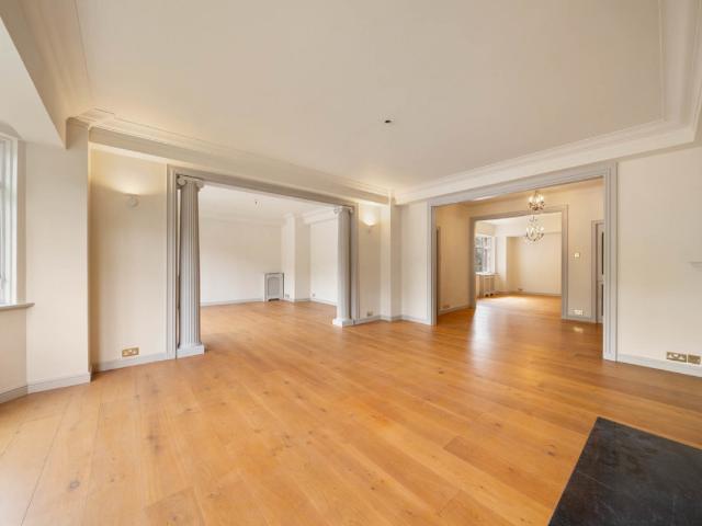 4 bedroom Flat To Rent