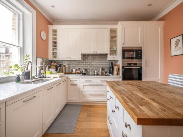 3 bedroom flat to rent