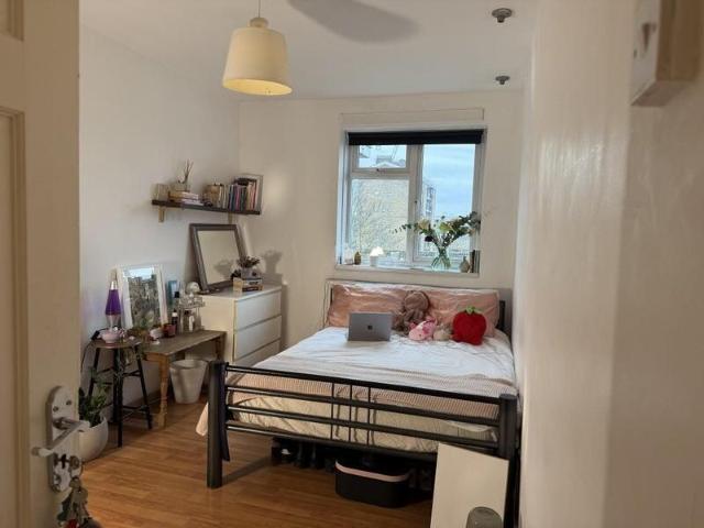 4 bedroom flat to rent