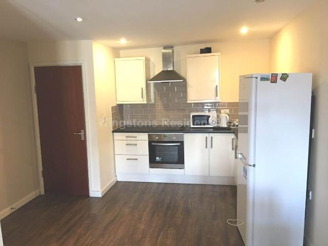 4 Bedroom Flat At Miskin Street, Cathays, Cardiff CF24, 4 bed shared accommodation to rent, £1,900 pcm | PrimeLocation