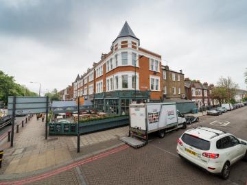 4 Bedroom Flat Completed in London