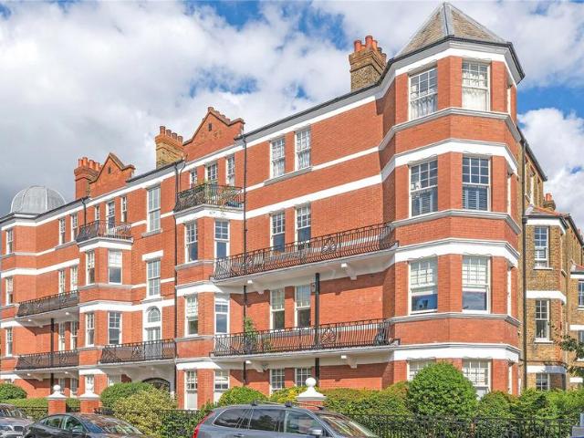 4 bedroom flat for sale