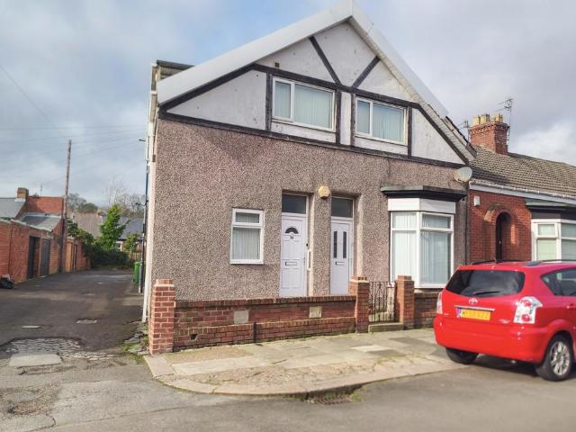 4 bedroom flat for sale