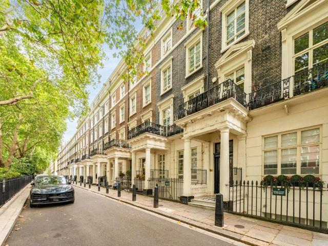 4 bedroom flat for sale