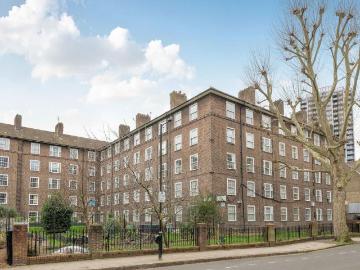4 bedroom flat for sale