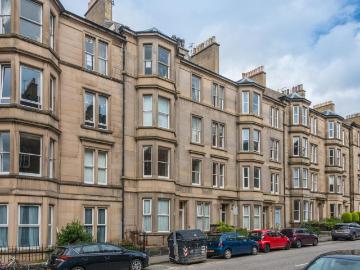 4 bedroom flat for sale