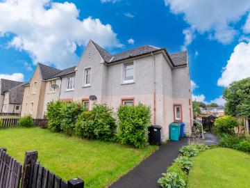 4 bedroom flat for sale
