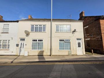 4 bedroom flat for sale