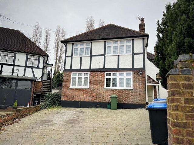 4 bedroom flat for sale