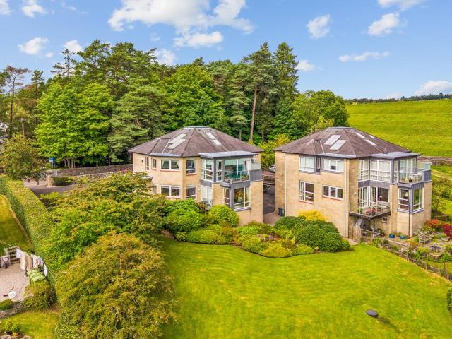 4 bedroom flat for sale