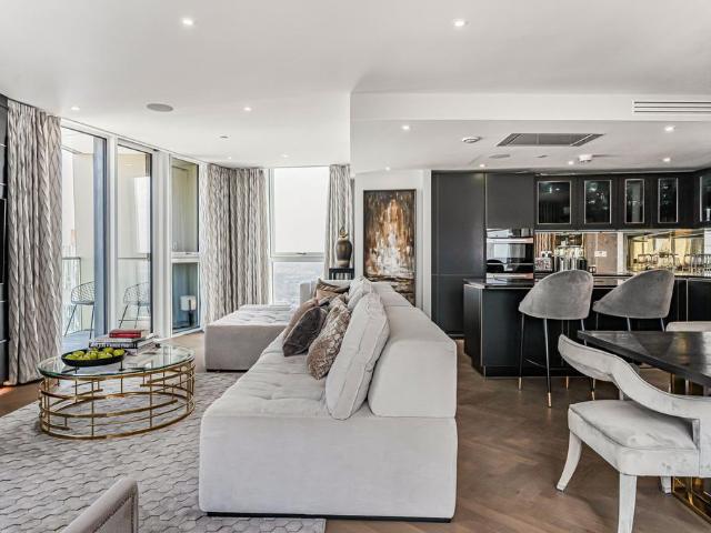 4 bedroom flat for sale