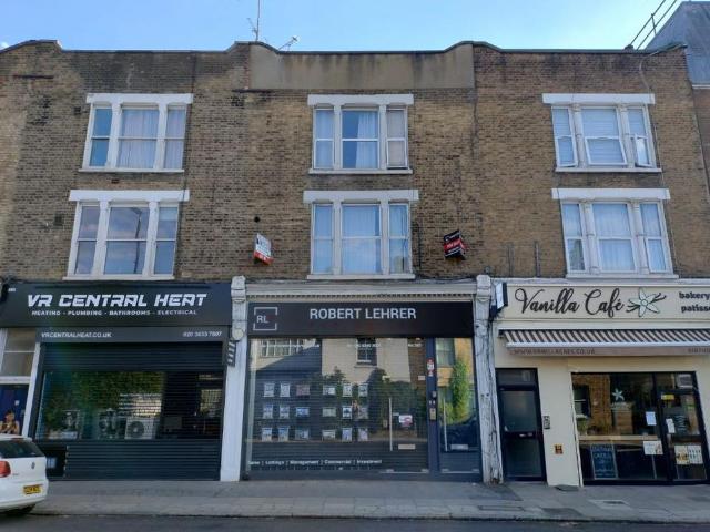 4 bedroom flat for sale