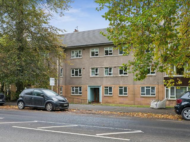 4 bedroom flat for sale