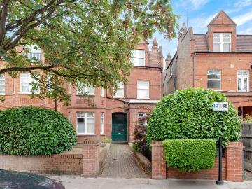 Flat for sale in South Hampstead - Balcony