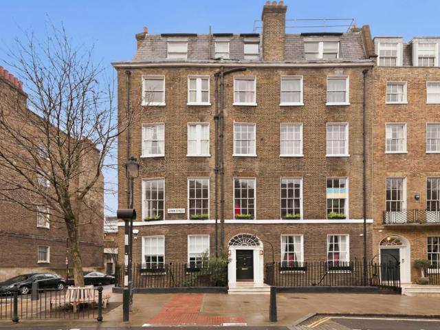 4 bedroom flat for sale