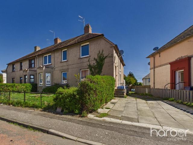 4 bedroom flat for sale