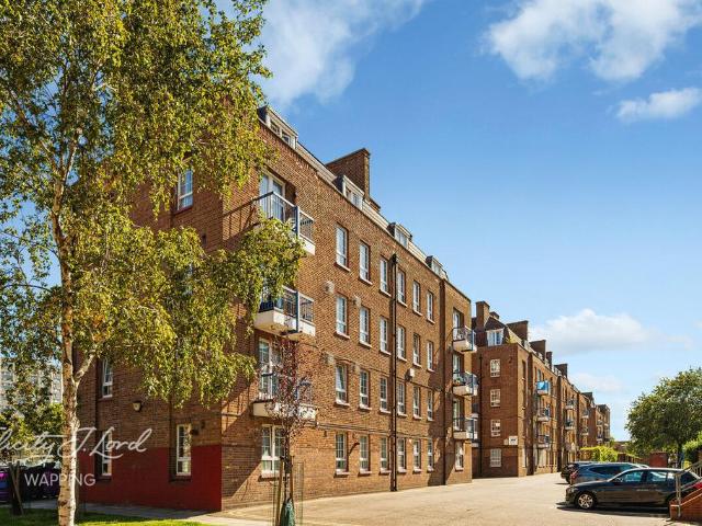 4 bedroom flat for sale