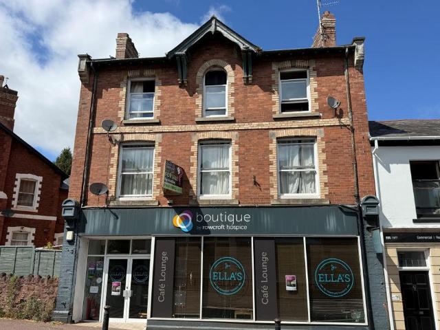 4 bedroom flat for sale