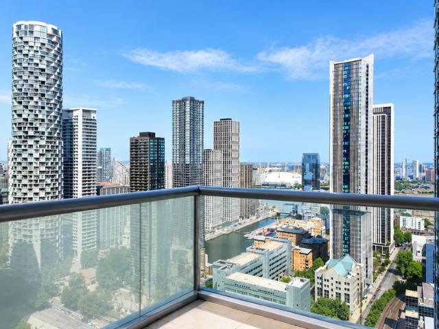 4 bedroom flat for sale