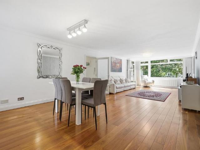 4 bedroom flat for sale