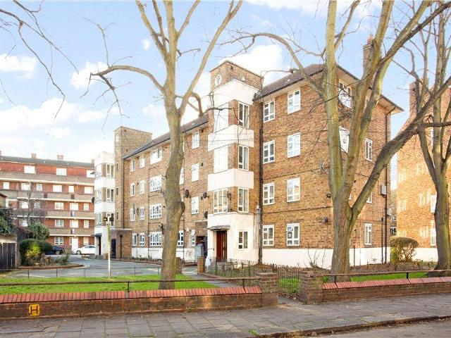 4 bedroom flat for sale