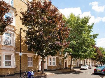 4 bedroom flat for sale