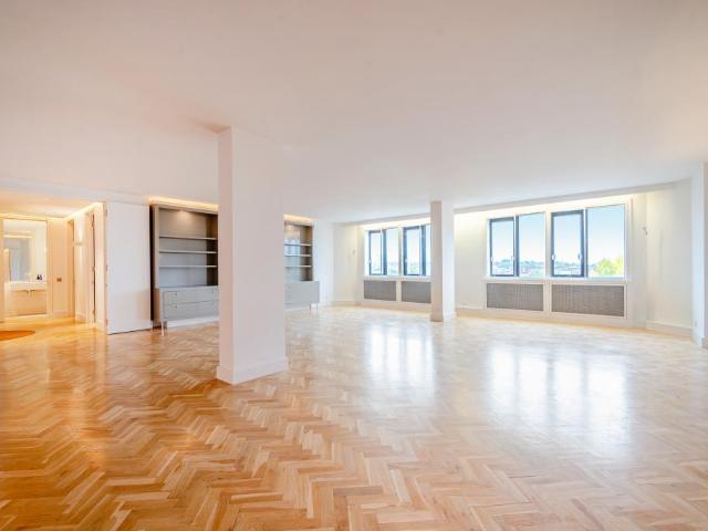 4 bedroom apartment for sale