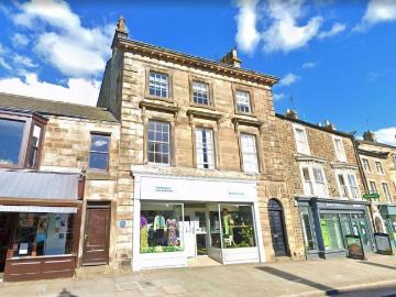 4 bedroom flat for sale