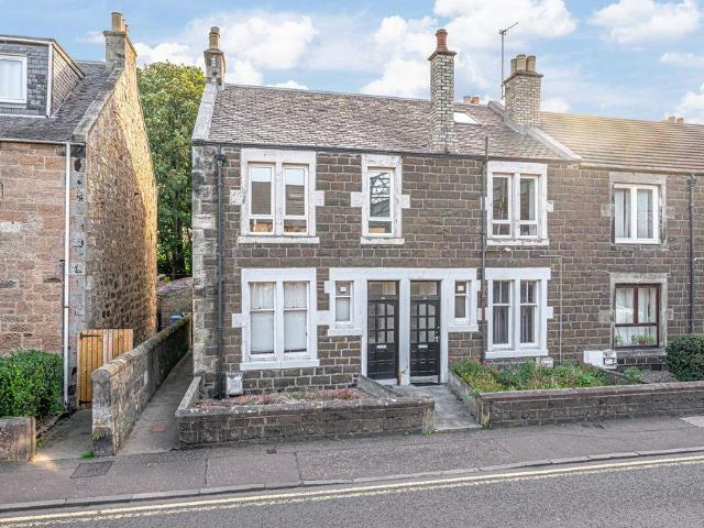 4 bedroom flat for sale