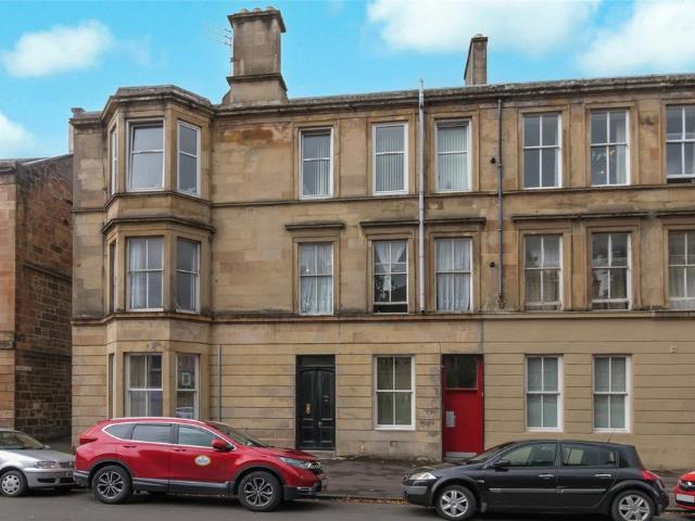 4 bedroom flat for sale