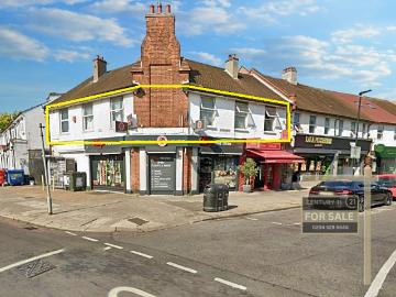 4 bedroom flat for sale