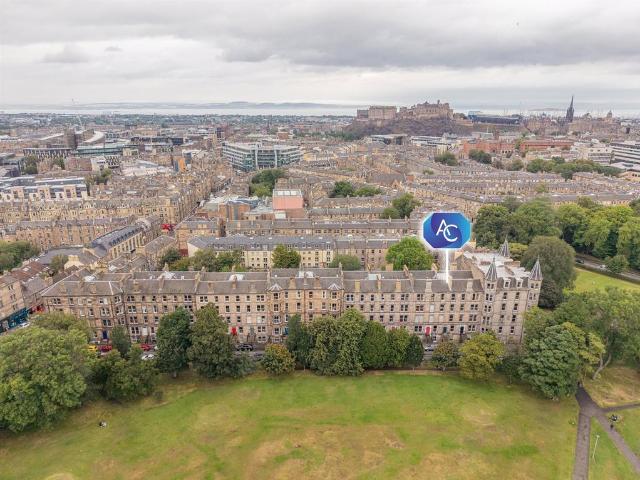 4 bedroom flat for sale