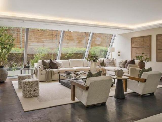 4 bedroom flat for sale in Chesham Place, Belgravia, SW1X