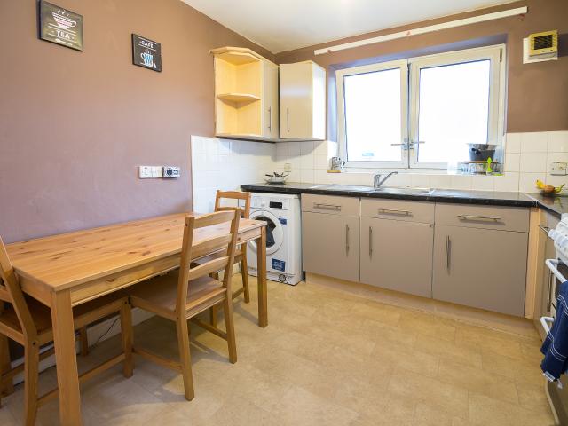 4 bedroom flat for rent