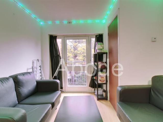 4 Bedroom Flat for rent at Apt 5 69 Clarendon Road, Hyde Park, Leeds