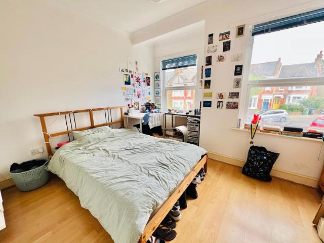 4 Bedroom flat in Brockley Goldsmith College