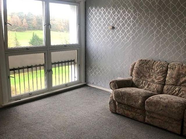 4 bedroom flat in Glasgow