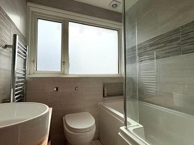 4 bedroom flat in Liverpool