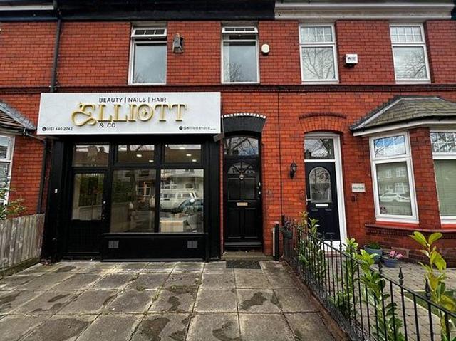 4 bedroom flat in Liverpool