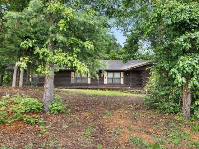 4 bedroom, Florence AL 35634 103500894