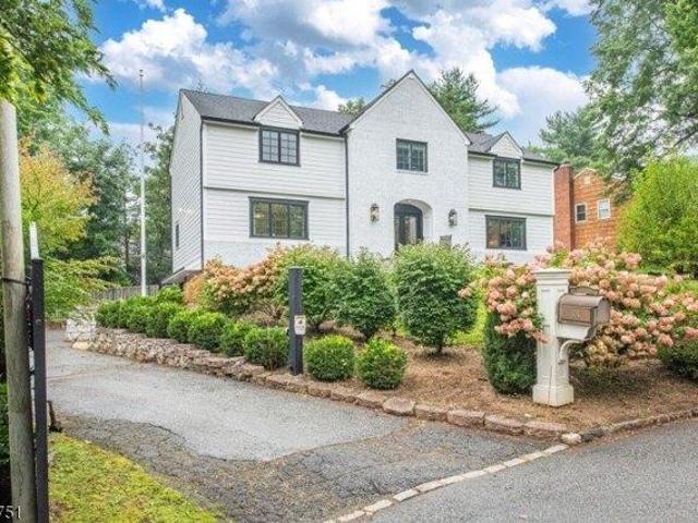 4 bedroom, Florham Park NJ 07932 105549436