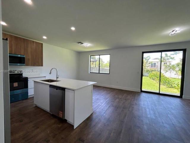 4 bedroom, Florida City FL 33034 106147615